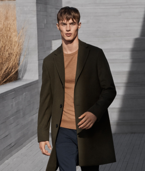 Îmbrăcăminte de exterior perfectă pentru vremea de tranziție