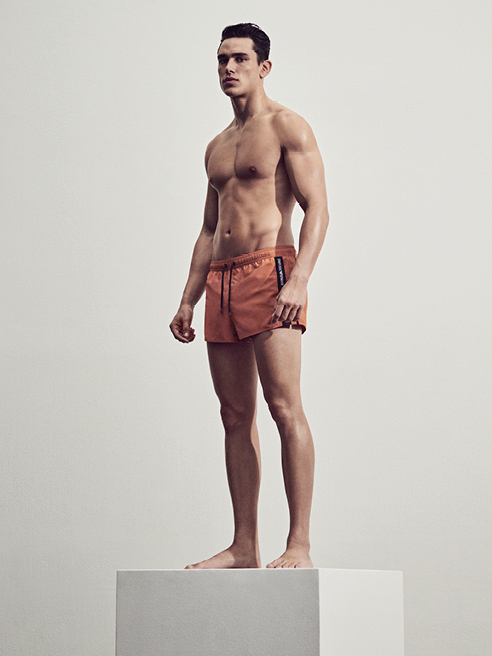 EA swimwear Чоловіча білизна для купання від Emporio Armani - мінімалістична, універсальна і приголомшлива