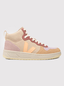 Sneakersy