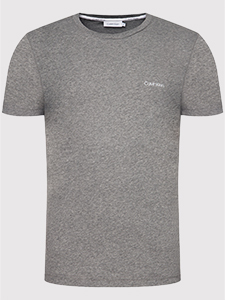 T-shirty