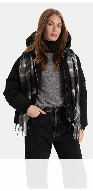 Куртки та пальта