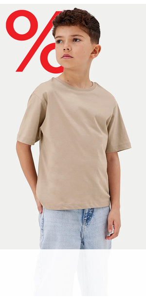 T-shirts και polo