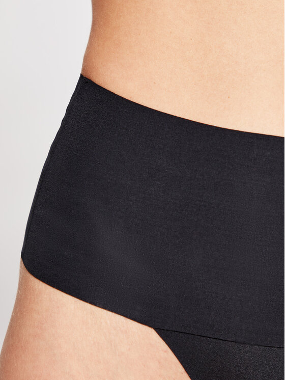 Tvarujúca spodná bielizeň SPANX