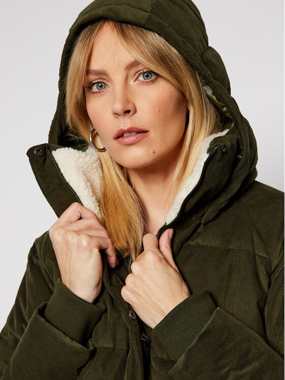 Vatovaná bunda Columbia