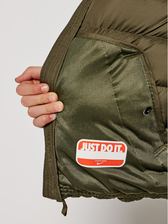 Vatovaná bunda Nike