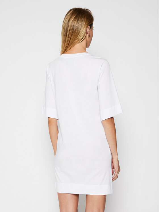 Každodenné šaty Emporio Armani