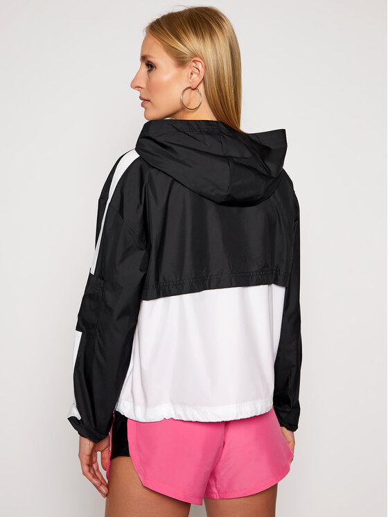 Vetrovka Nike