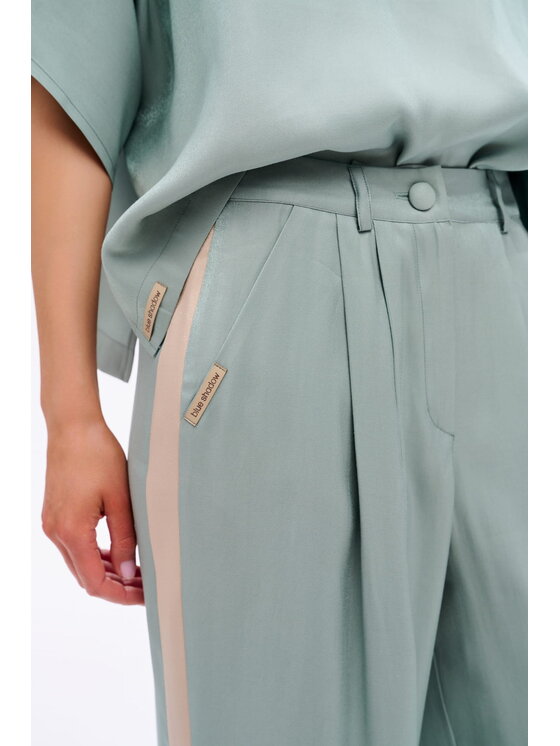 blue shadow blue shadow Spodnie damskie Kasjo Zielony Regular Fit