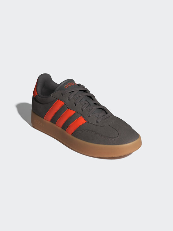 adidas adidas Półbuty Barreda Brązowy