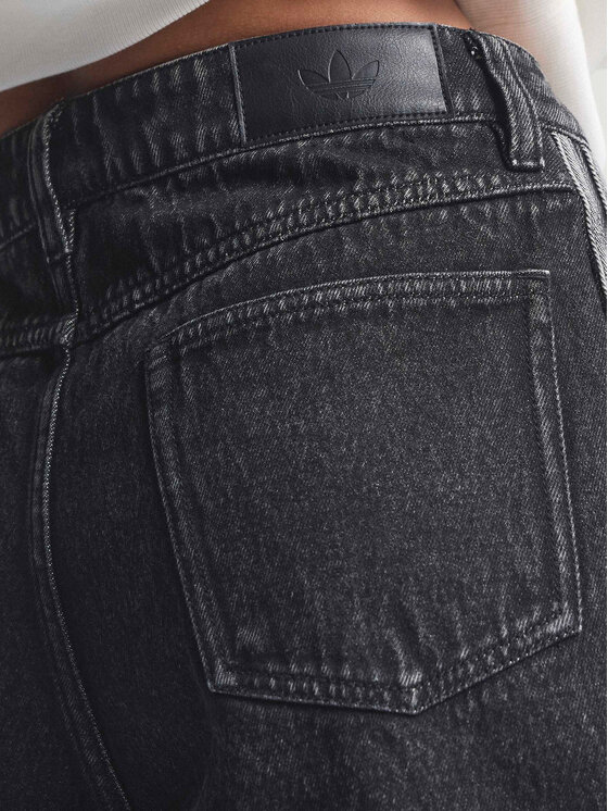 adidas adidas Τζιν σορτσάκια Firebird Jorts KD2916 Μαύρο Oversize