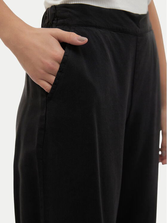 Vero Moda Vero Moda Culotte nadrág Bree 10304861 Fekete Wide Leg