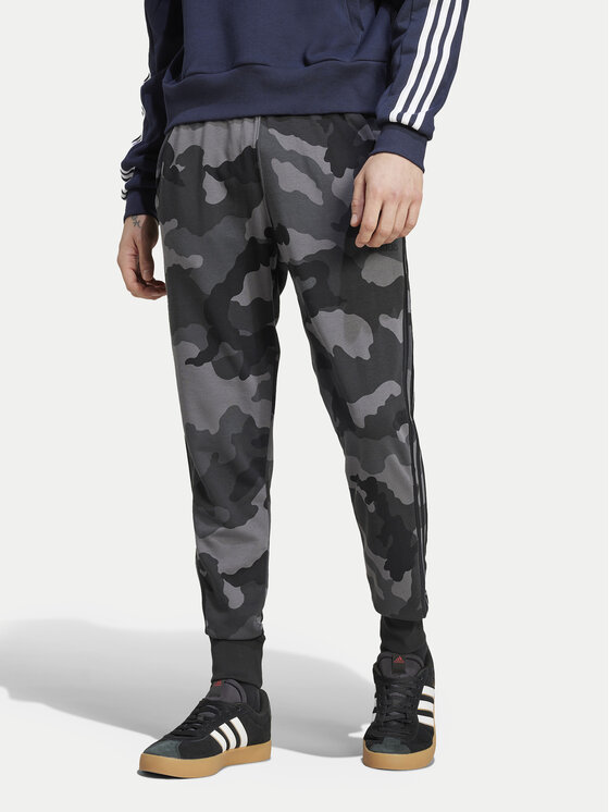adidas Teplákové nohavice Seasonal Essentials Camouflage IY6636 Sivá Regular Fit
