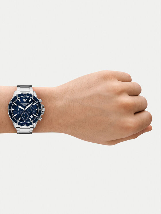 Emporio Armani Emporio Armani Zegarek World Explorer AR11681 Srebrny