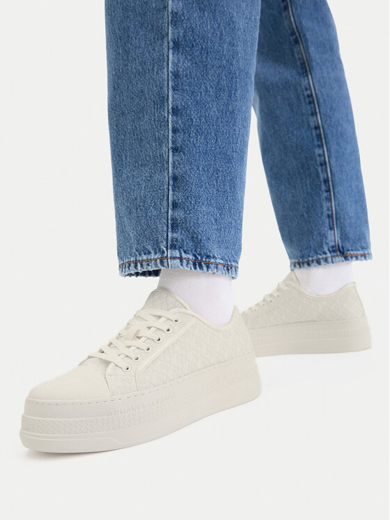 Armani Exchange Armani Exchange Sneakersy XW002786 AF23055 M0107 Biela