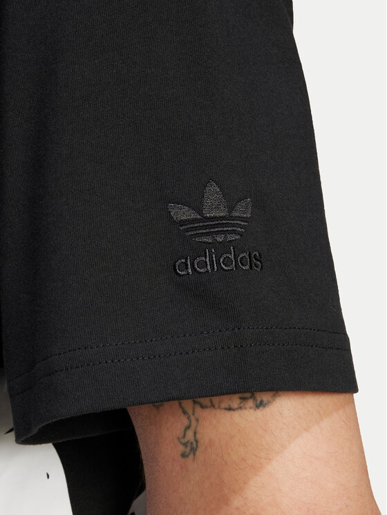 adidas adidas Majica Supply Street IZ2579 Črna Regular Fit