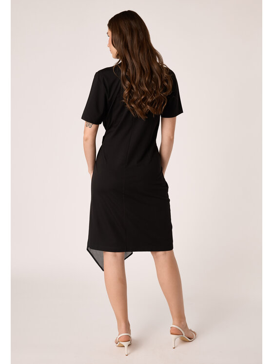 QUIOSQUE QUIOSQUE Každodenní šaty QUIOSQUE 4SC003299 Černá Regular Fit