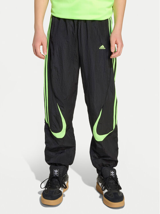 adidas adidas Долнище анцуг Teamgeist JY6321 Черен Loose Fit