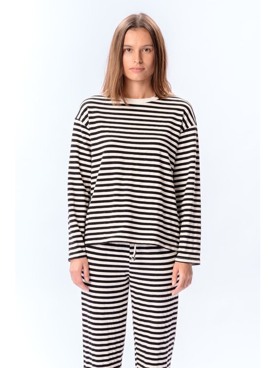 TeeShoppen TeeShoppen Spodnie materiałowe 'Basic Collection' Czarny Regular Fit
