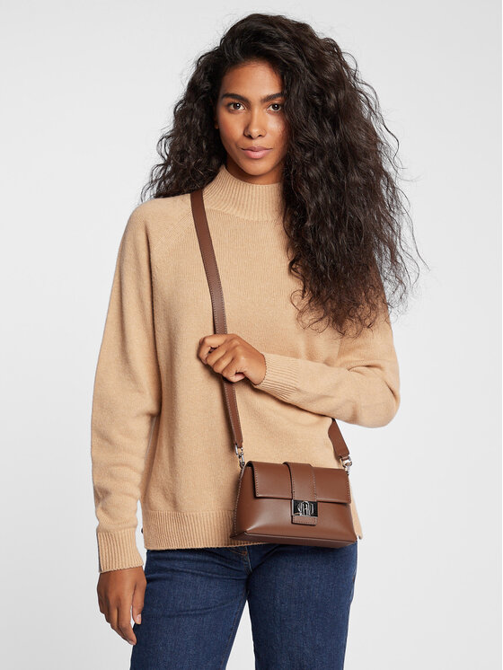 Furla Furla Дамска чанта Charlie WE00269-AX0733-03B00-1-003-20-CN-E Кафяв