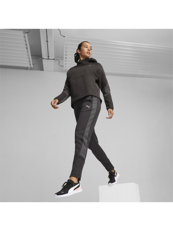 Puma Puma Spodnie dresowe 676075 Czarny Regular Fit