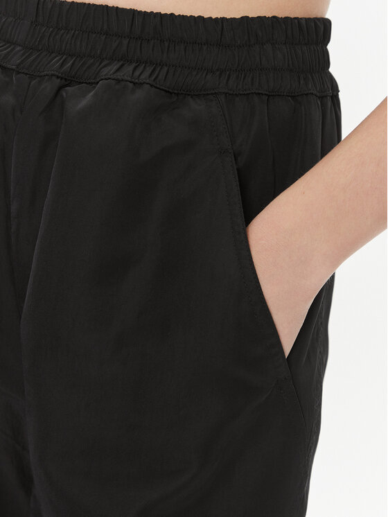 PINKO Pinko Riidest püksid Pocoyo 102039 A0MF Must Relaxed Fit