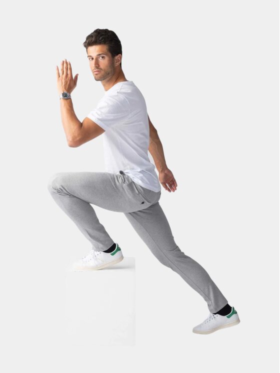 TeeShoppen TeeShoppen Spodnie garniturowe 'Perform Collection' Szary Slim Fit