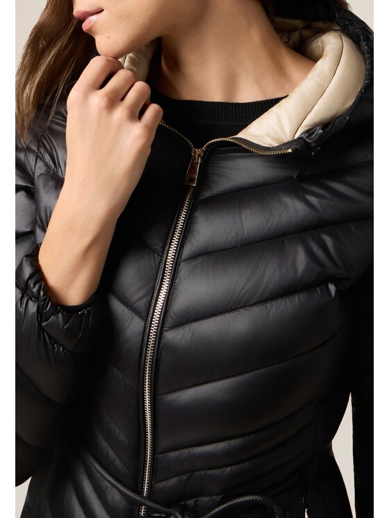 Oltre Oltre Giubbotto piumino F611R001427N033 Nero Slim Fit