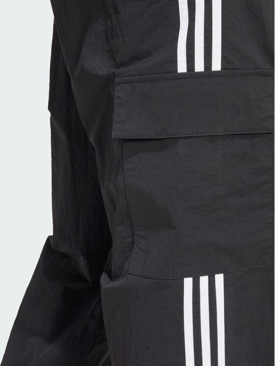 adidas adidas Spodnie cargo Adicolor Classics 3 - Stripes Czarny Loose Fit