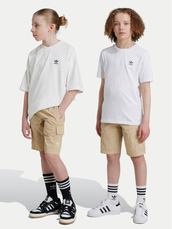 adidas adidas Pantaloni scurți sport IX7598 Bej Regular Fit