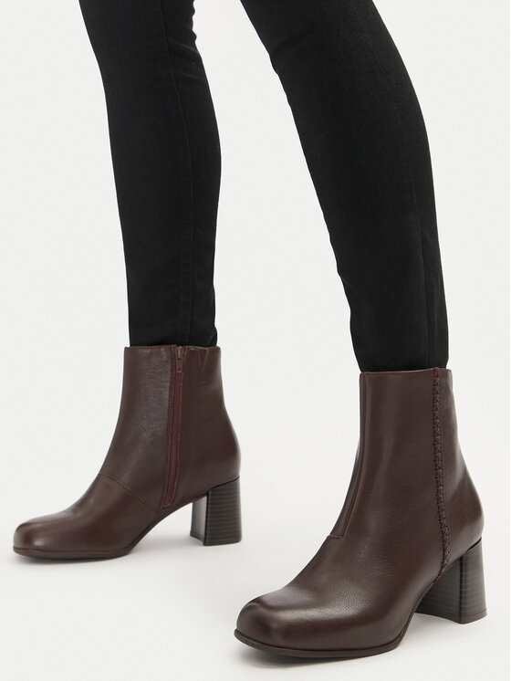Clarks Clarks Μποτάκια Keirsta Faye 26180038 Καφέ
