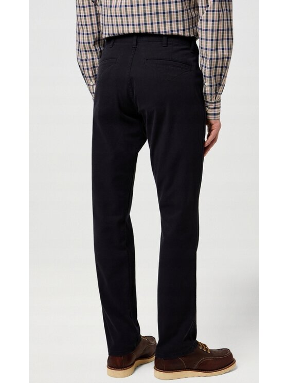 Wrangler Wrangler Chinosy Regular Chino Czarny Chino Fit