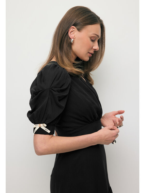 BIZUU BIZUU Sukienka letnia FAMOSA Czarny Standard Fit