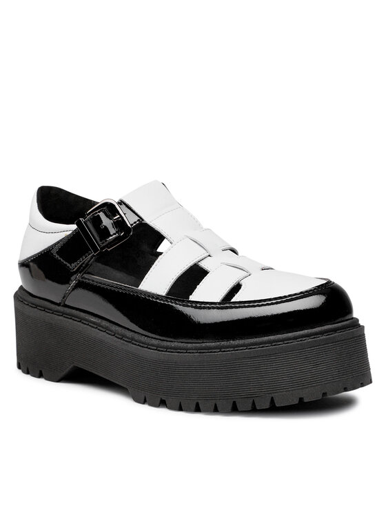 Scarpe basse Silvia Nero