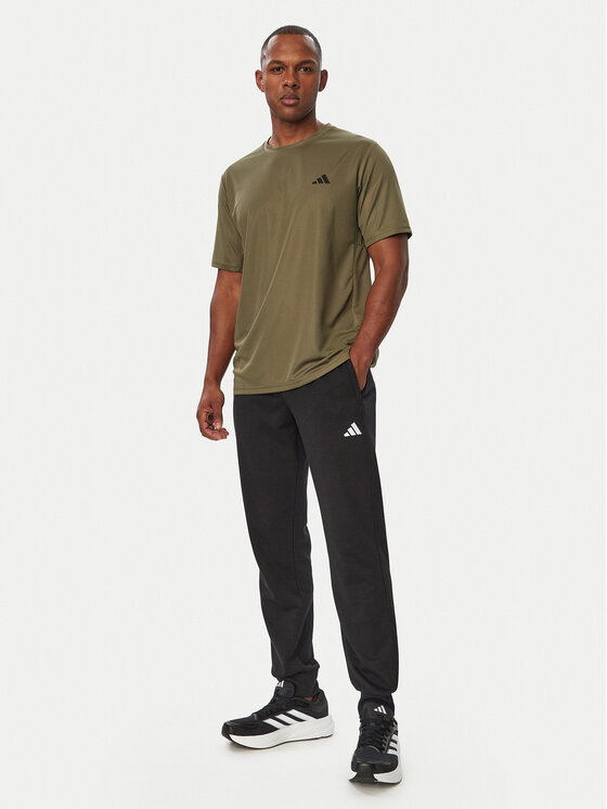 adidas adidas Spodnie dresowe Workout Essentials KS7959 Czarny Regular Fit