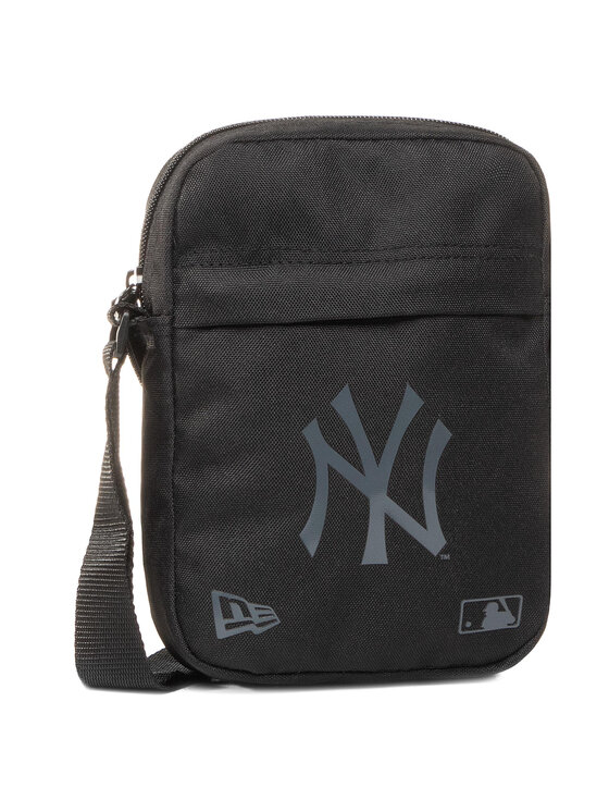 New Era NY Yankees Side Bag Black True Black 12145422