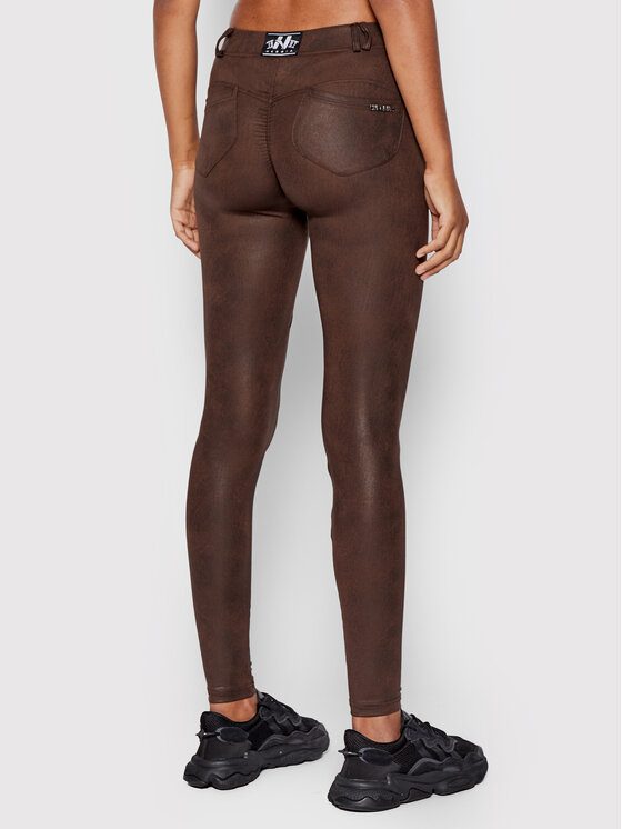 NEBBIA NEBBIA Hlače Leather Look Bubble 538 Smeđa Slim Fit