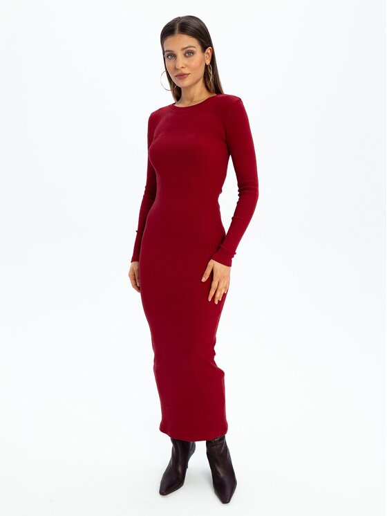 Nudyess Nudyess Sukienka dzianinowa Eos Maxi z prążka Bordowy Fitted Fit