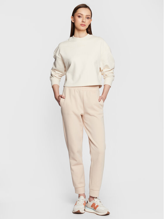 New Balance New Balance Суитшърт Athletics Nature WT23555 Екрю Relaxed Fit