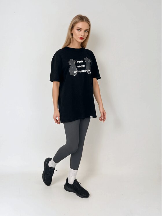 BeShaped BeShaped T-Shirt Body Under Construction Czarny Oversize