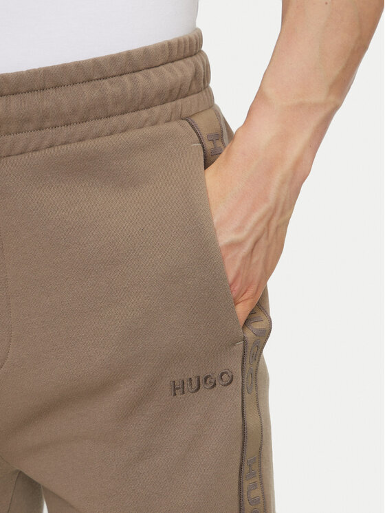 HUGO HUGO Szorty sportowe Liam 50540936 Beżowy Regular Fit
