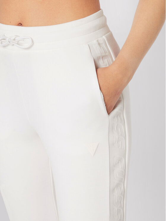 Guess Guess Spodnie dresowe V2YB18 K7UW2 Biały Regular Fit