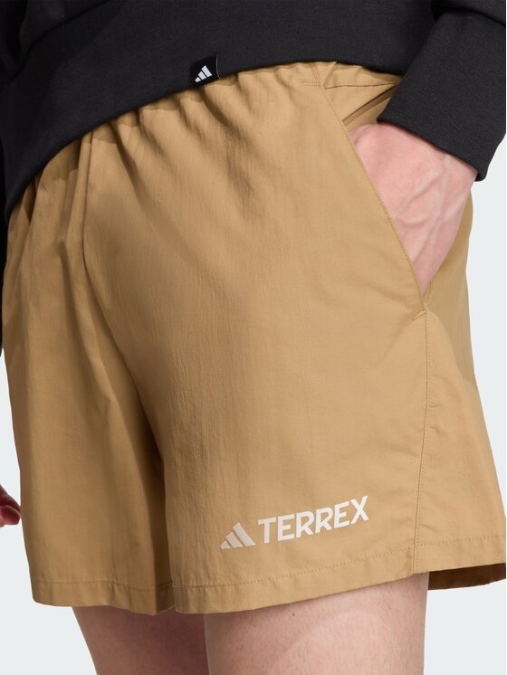 adidas adidas Szorty sportowe Terrex Multi Brązowy Regular Fit