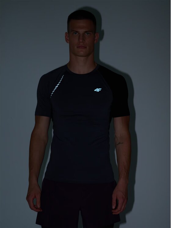 4F 4F Koszulka techniczna 4FWAW24TFTSM0955-40M Zielony Slim Fit