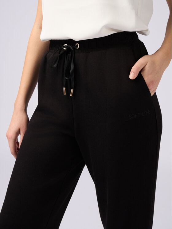 Oltre Oltre Pantaloni di tessuto P819J002273N033 Nero Boy Fit