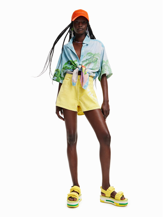 Desigual Desigual Džínsové šortky 23SWDD10 Žltá Regular Fit