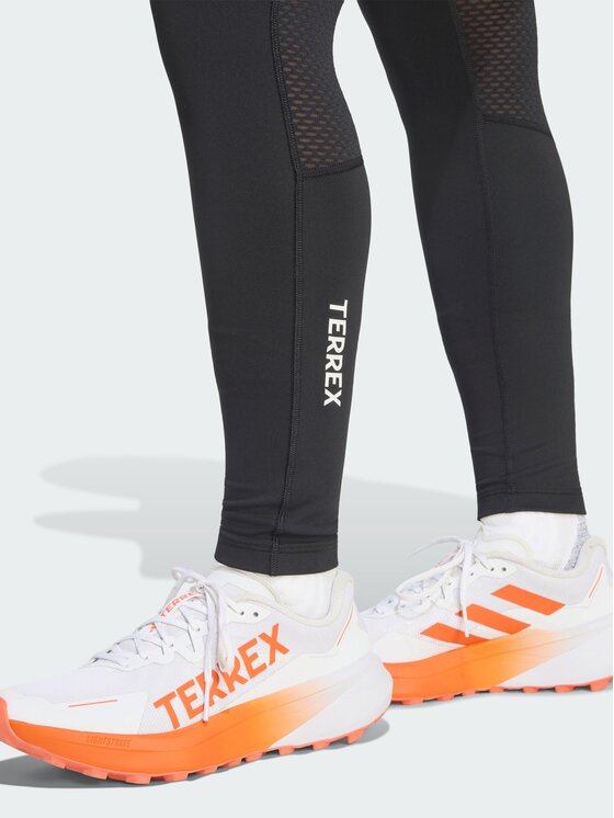 adidas adidas Legginsy 168216 Czarny Fitted Fit