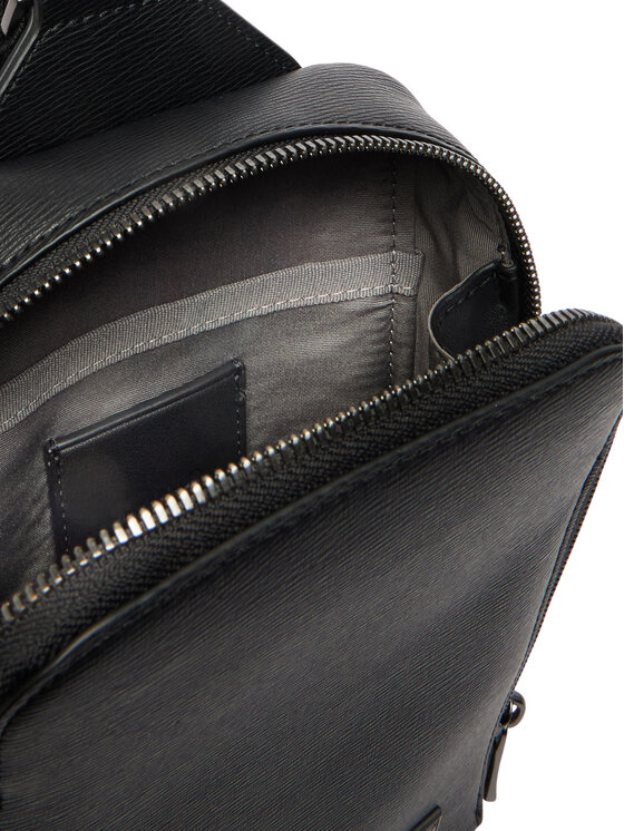 Calvin Klein Calvin Klein Torbica za okrog pasu Emblem Hw Sling LV04D3292G Črna