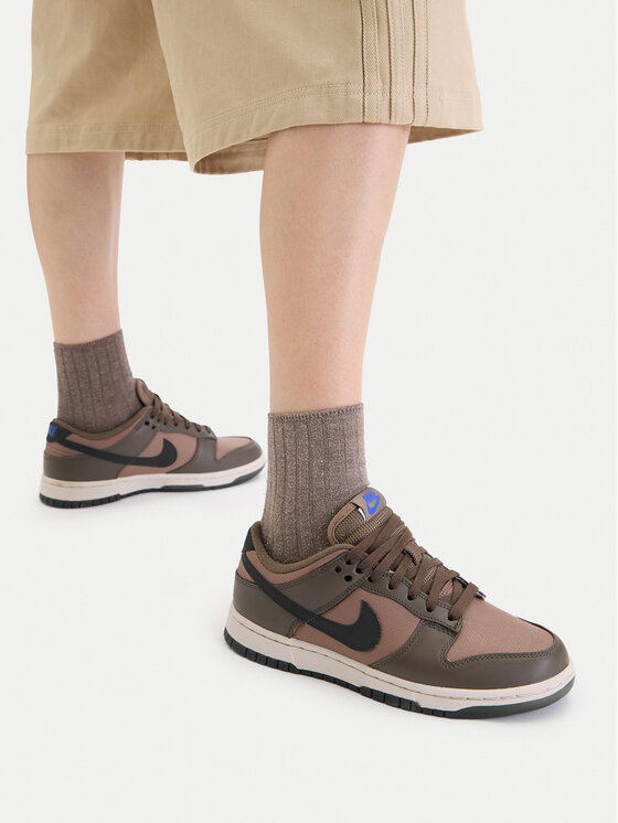 Nike Nike Sneakersy Dunk Low FZ2552 001 Brązowy
