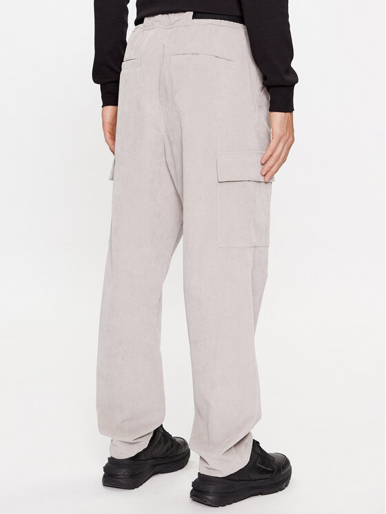 Calvin Klein Jeans Calvin Klein Jeans Hlače iz tkanine J30J324035 Siva Relaxed Fit