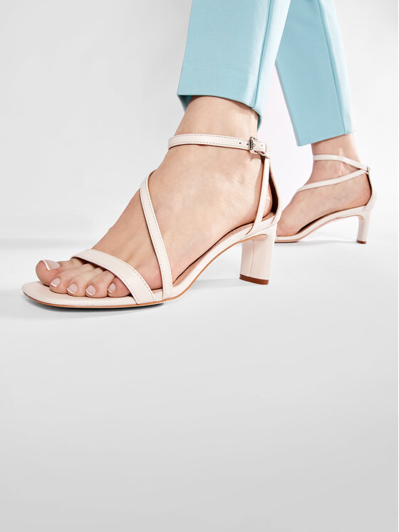 guess selby sandals